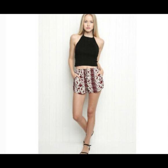 brandy melville shorts Eve Floral shorts New Summer Pockets Drawstring SZ small - Picture 2 of 10